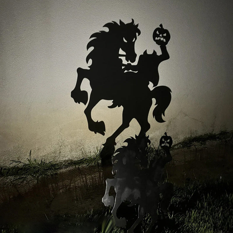 Kovový zahradní zápich Stínový vrhač padoucha na Halloween s projekcí reflektorem