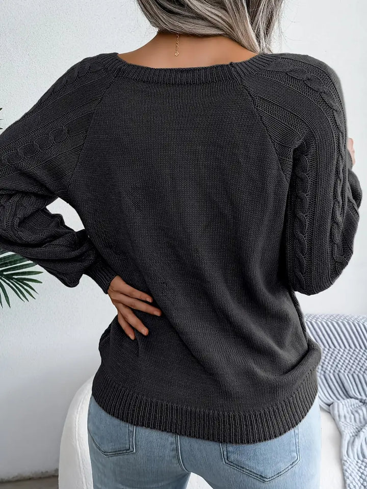 Women's Loose-Fitting Cable-Knit Sweater with Shoulder Buttons