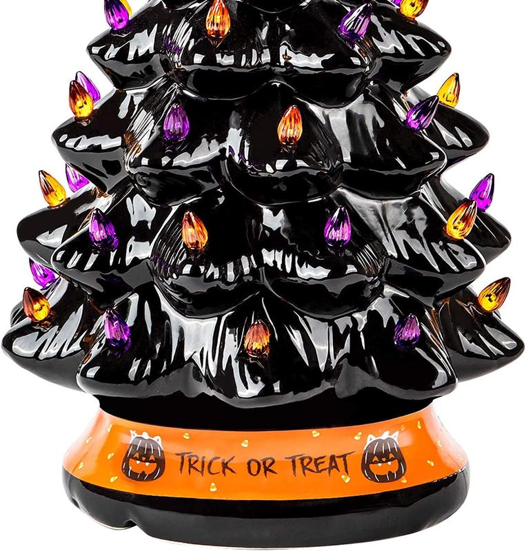 Halloweens keramiske LED-juledekorasjonstre med lilla og oransje perler