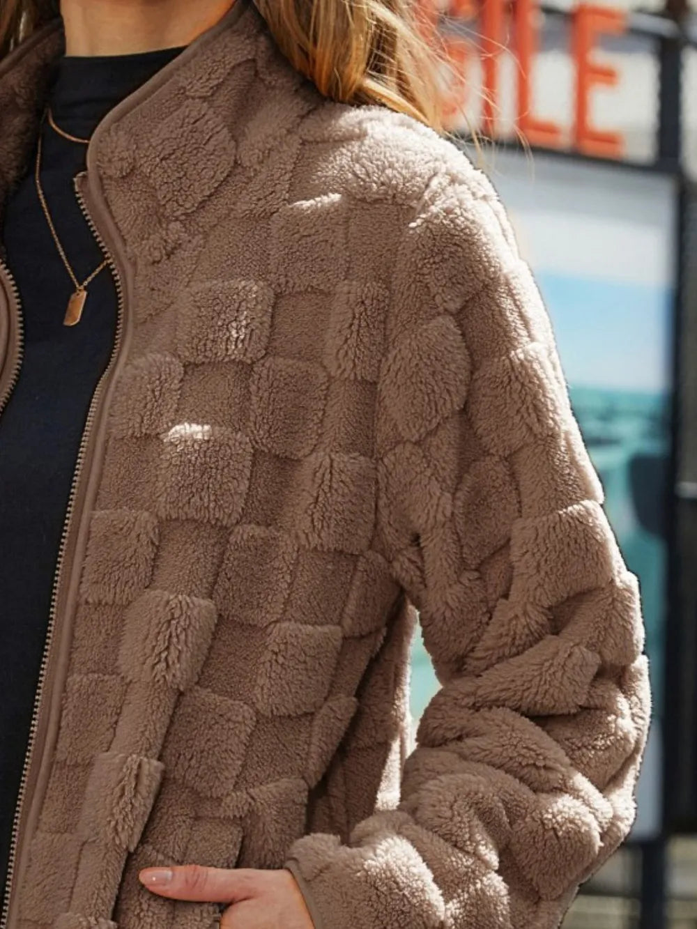 Damska kraciasta kurtka sherpa zapinana na zamek, rozmiary S do 2XL