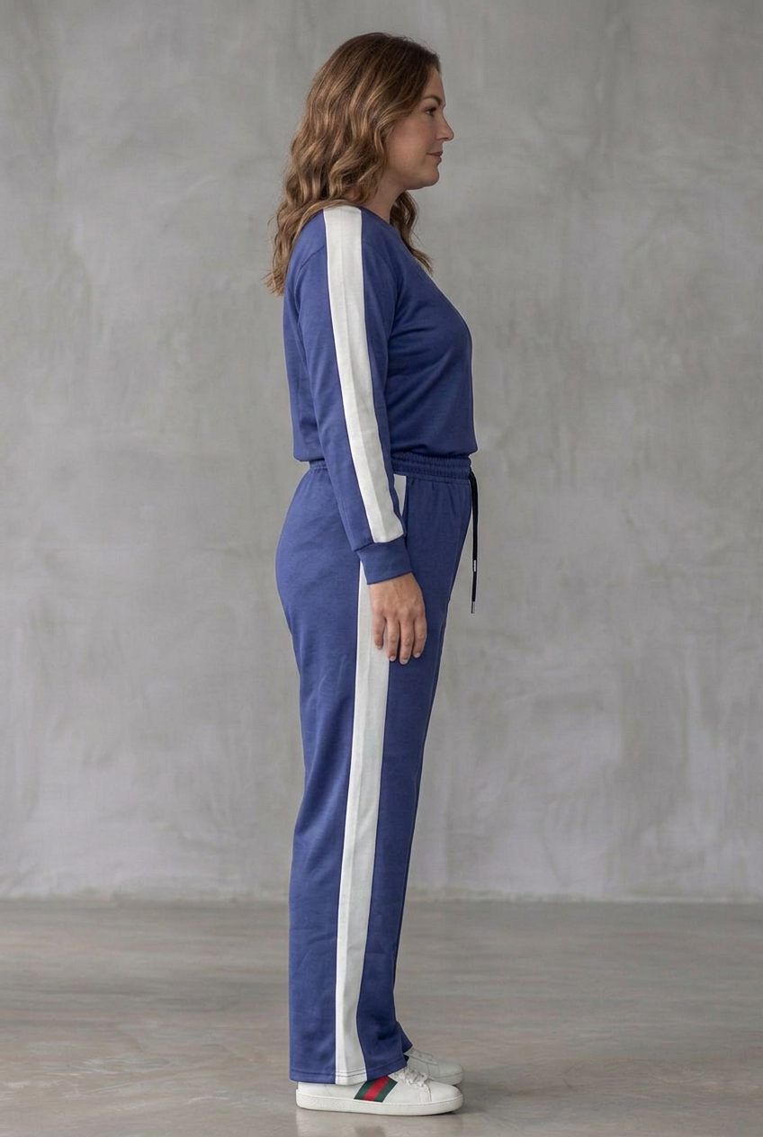 Conjunto feminino com top justo de mangas compridas e calças de perna larga