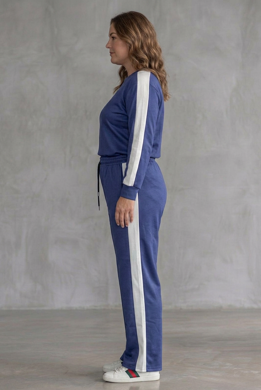 Conjunto feminino com top justo de mangas compridas e calças de perna larga