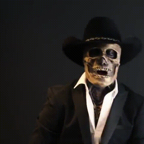 Halloweens realistiska skelettmask med benstruktur och hatt