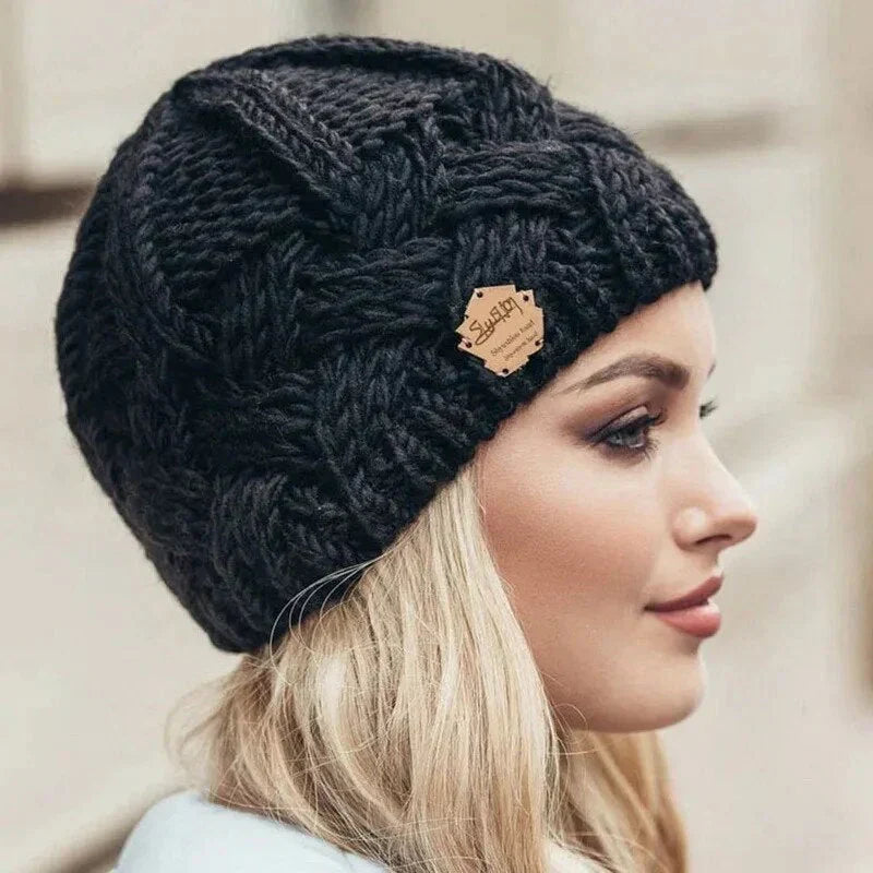 Women's Soft Wool Cable Knit Slouchy Beanie-The Yellow Prime