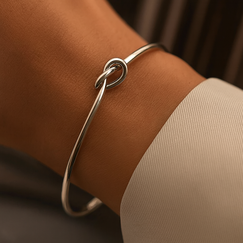 Knot Bracelet for Elegant Style and Versatile Fashion Accessory