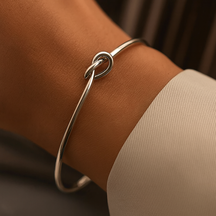 Knot Bracelet for Elegant Style and Versatile Fashion Accessory