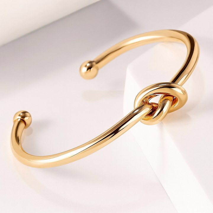 Knot Bracelet for Elegant Style and Versatile Fashion Accessory