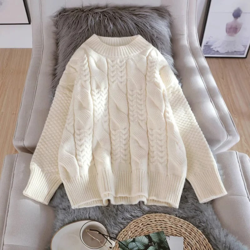 Women's Chunky Knit Sweater with Cable Pattern and Ribbed Cuffs