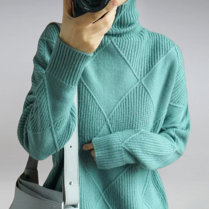 Women's Classic Turtleneck Sweater for Warmth and Style