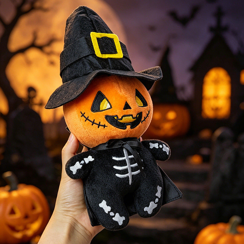 Miękkie pluszowe postacie na Halloween z haftowanymi twarzami i wzorami