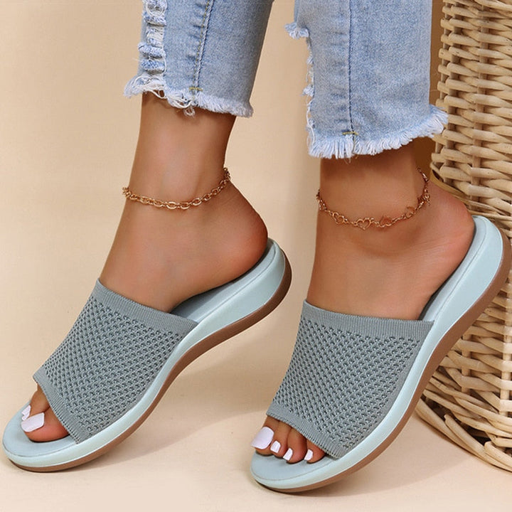 Lara | Women's Luxurious Breathable Orthopedic Summer Slippers-The Yellow Prime