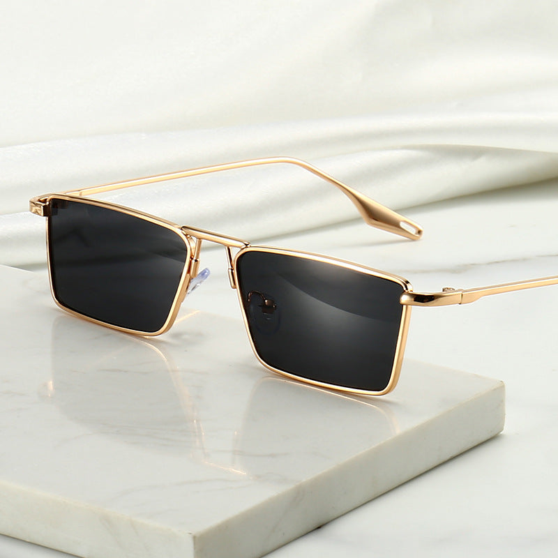 Lightweight Men's Aviator Sunglasses – Modern Plastic Design for Sunlight-The Yellow Prime