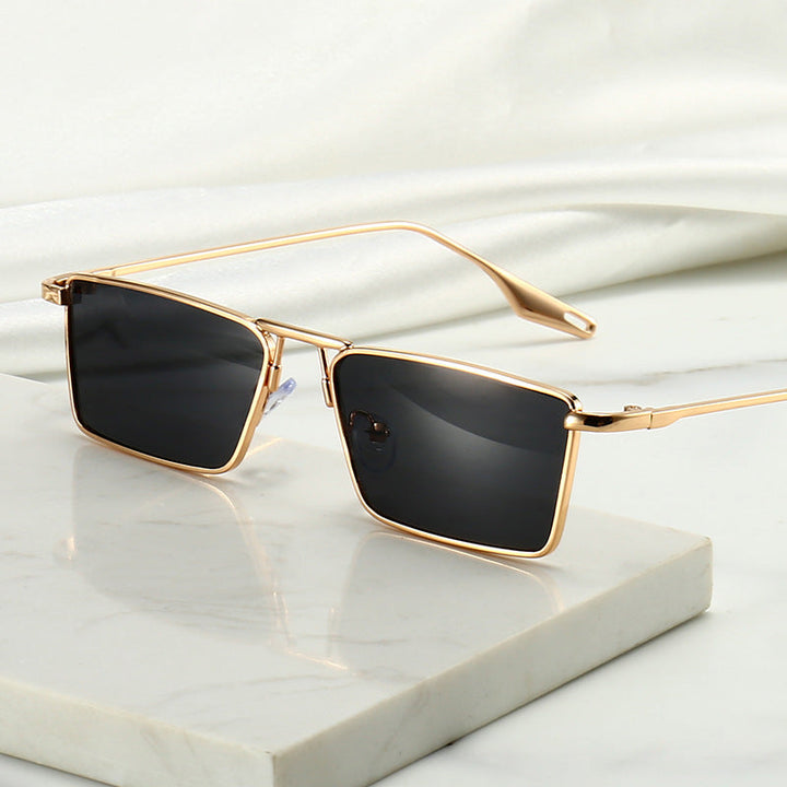 Lightweight Men's Aviator Sunglasses – Modern Plastic Design for Sunlight-The Yellow Prime