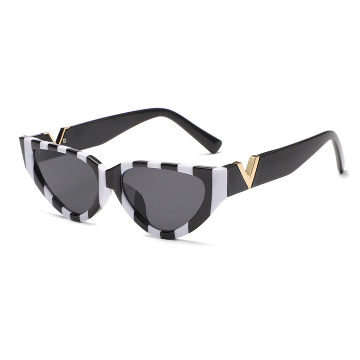 Women's Lightweight Cat-Eye Sunglasses – Vintage Plastic Design for Summer-The Yellow Prime