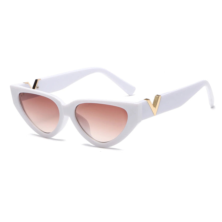 Women's Lightweight Cat-Eye Sunglasses – Vintage Plastic Design for Summer-The Yellow Prime