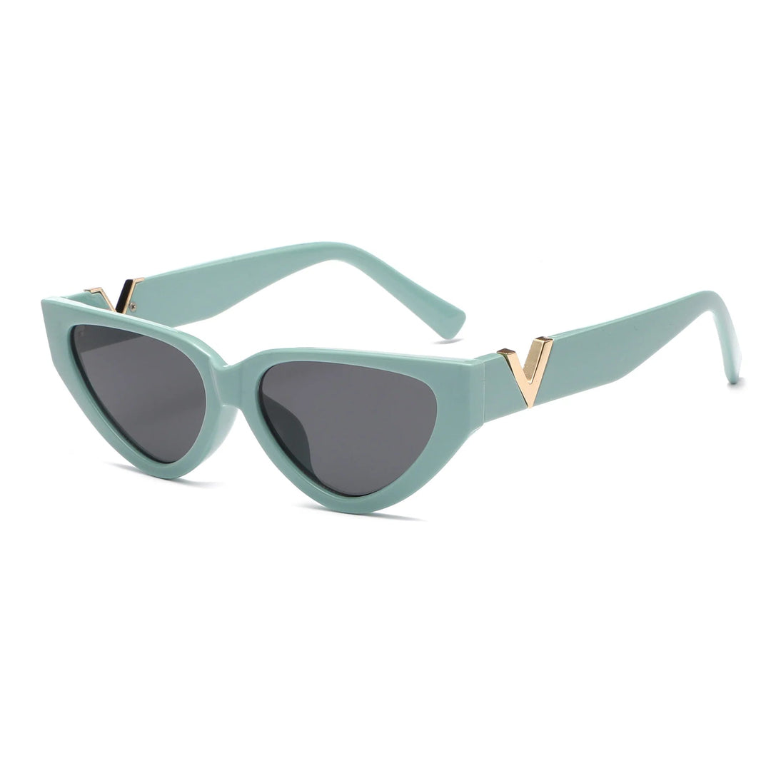Women's Lightweight Cat-Eye Sunglasses – Vintage Plastic Design for Summer-The Yellow Prime