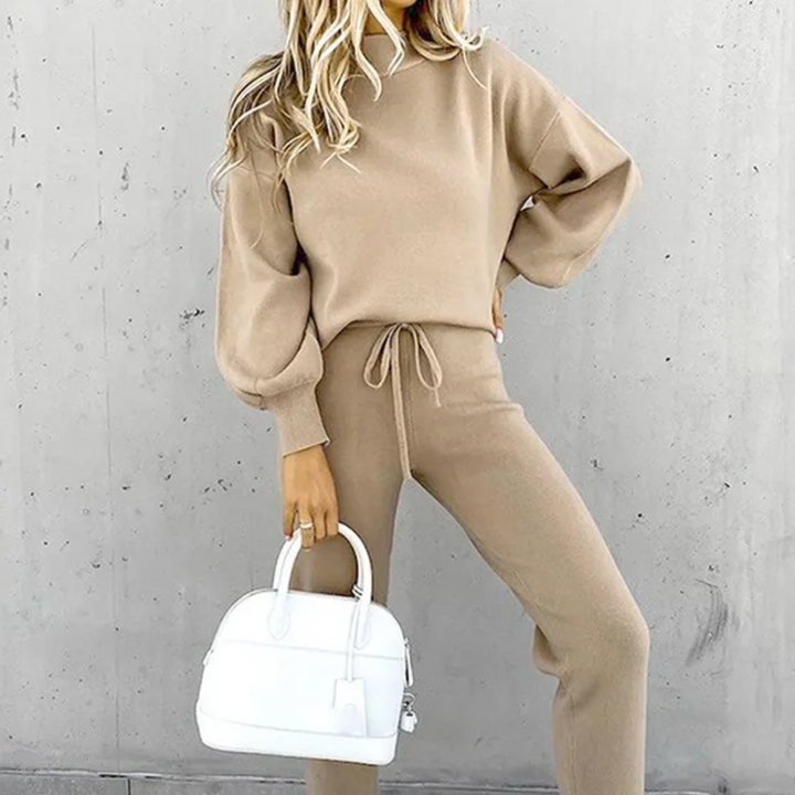 Women's Stylish Tracksuit with Convenient Side Pockets-The Yellow Prime