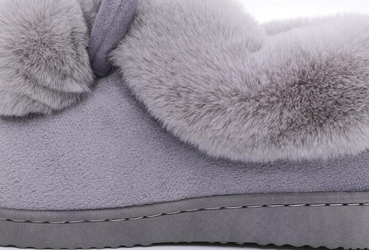Mia | Trendy Women's Bunny Slippers for a Cozy Style-The Yellow Prime