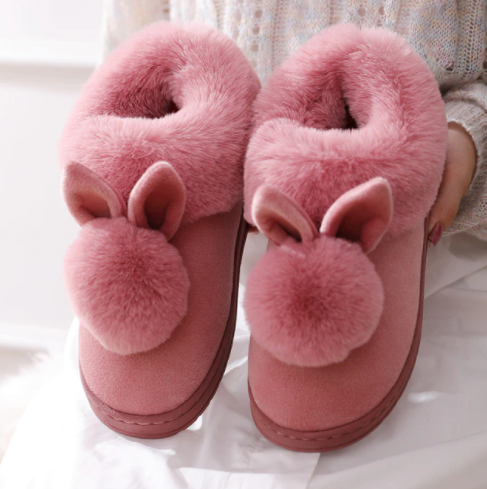 Mia | Trendy Women's Bunny Slippers for a Cozy Style-The Yellow Prime