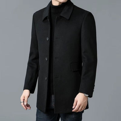 Herrenmantel mit Revers und Knopfleiste – warm für Herbst und Winter