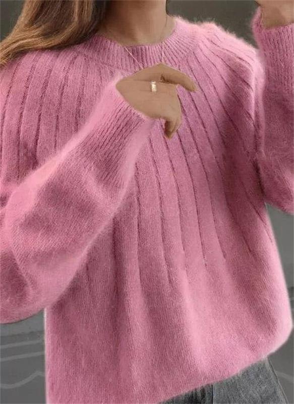 Women's Soft Knitted Oversized Sweater with Ribbed Texture