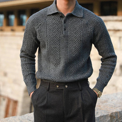 Camisola polo quente e refinada de homem, em malha de corte descontraído, ideal para o inverno