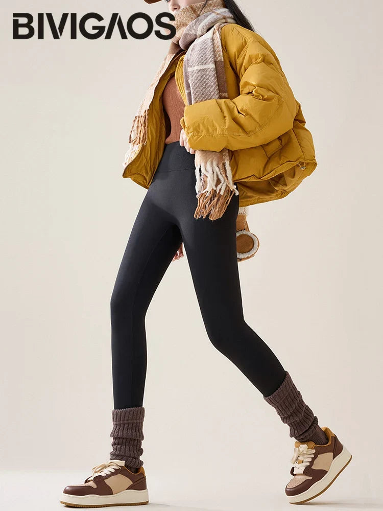 Fleecelegging met hoge taille en haaienhuidlook voor dames - comfortabel en afslankend model