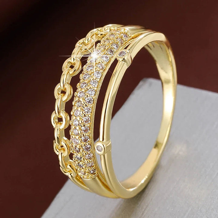 Elegant Pavé Ring for Stunning Style and Sparkle