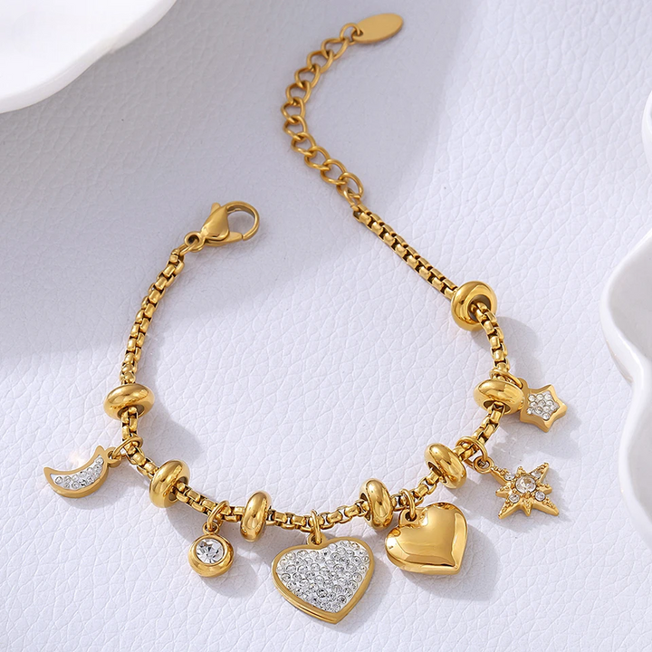 Adjustable Heart Charm Bracelet for Stylish Accessory Lovers