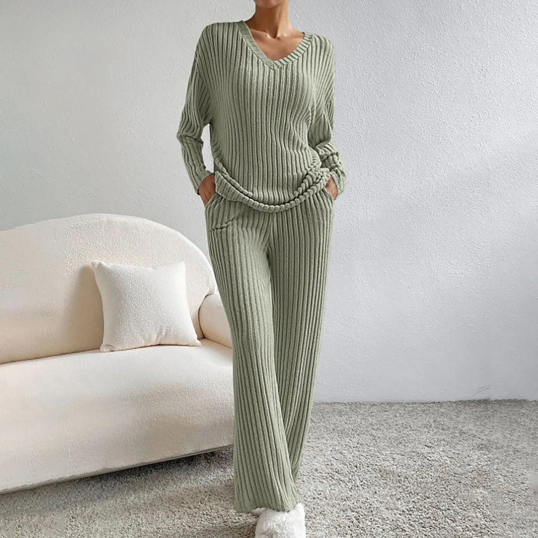 Women's 2-Piece Ribbed Lounge Set for Comfort and Style-The Yellow Prime