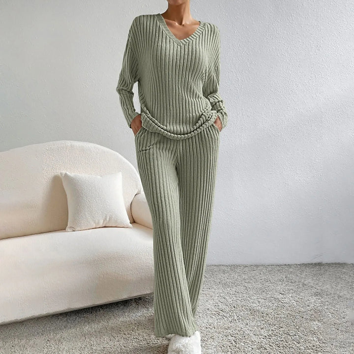 Women's 2-Piece Ribbed Lounge Set for Comfort and Style-The Yellow Prime