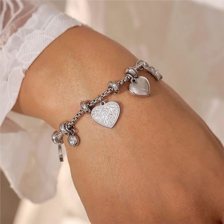 Adjustable Heart Charm Bracelet for Stylish Accessory Lovers