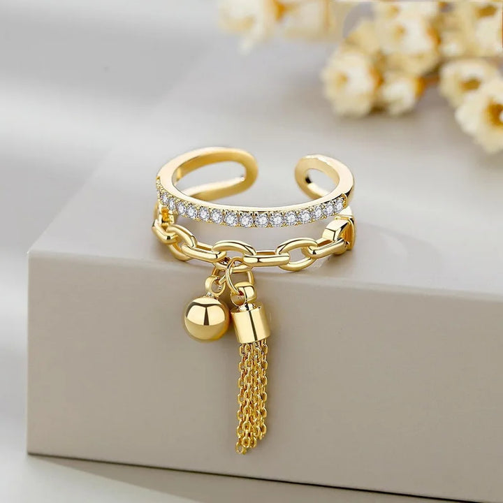 Elegant Cascade Ring - Stunning Jewelry for Any Occasion