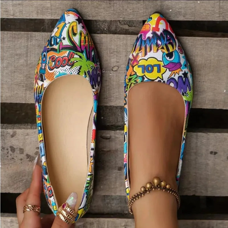 Fashionable Toe Caps with Unique Graffiti Design for Women-The Yellow Prime