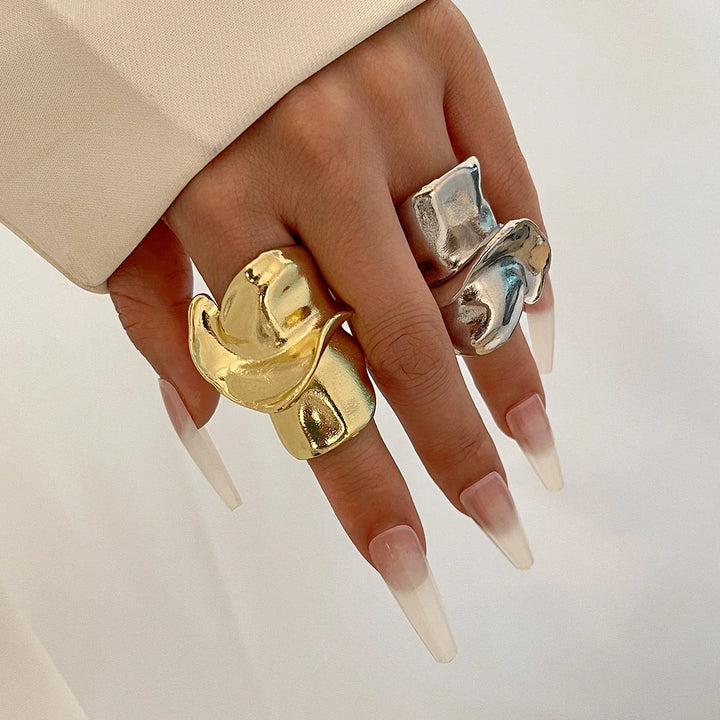 Sculpting Ring for Elegant Style and Fashion Statement