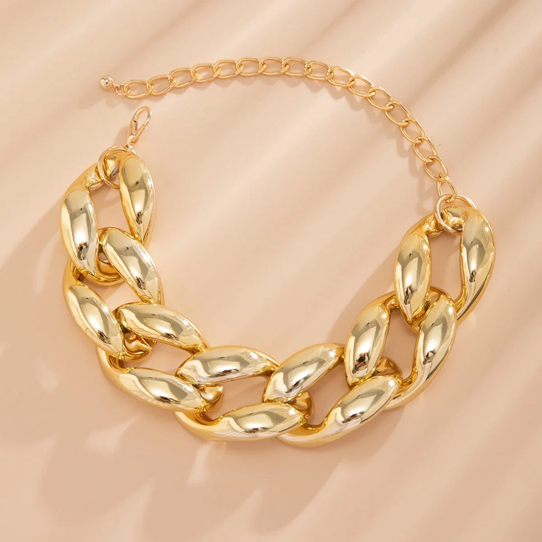 Sculptural Oversized Link Choker Necklace for Stylish Looks
