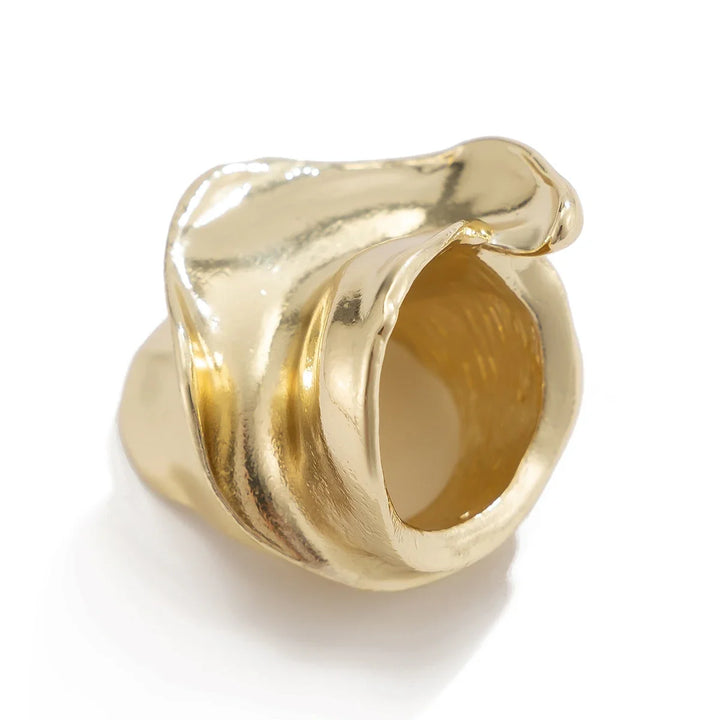 Sculpting Ring for Elegant Style and Fashion Statement
