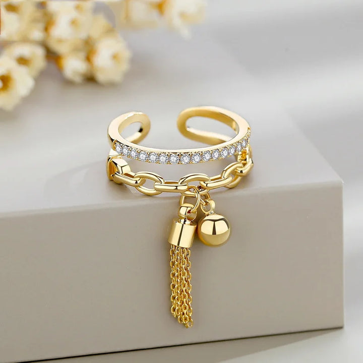 Elegant Cascade Ring - Stunning Jewelry for Any Occasion