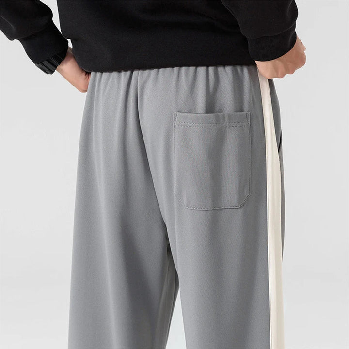 Men's Wide-Leg Sweatpants with Side Stripe – Relaxed Fit Joggers