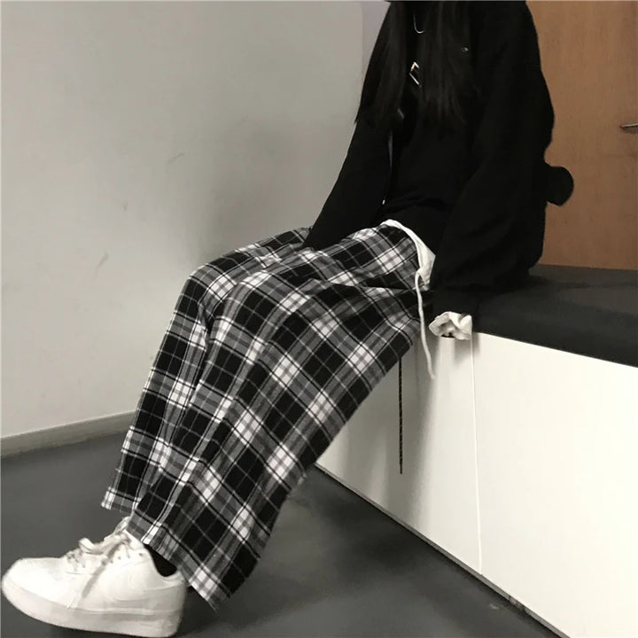Women's Oversize Black Plaid Casual Sweatpants with Pockets-The Yellow Prime