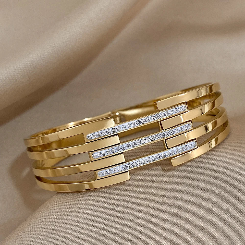 Skyline Charm Bracelet for Stylish Accessories