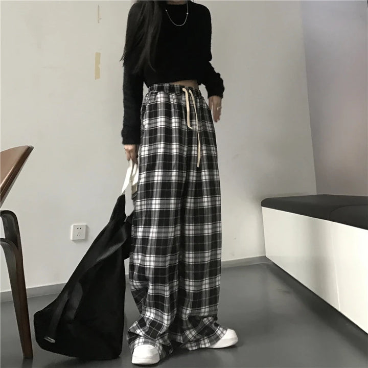 Women's Oversize Black Plaid Casual Sweatpants with Pockets-The Yellow Prime