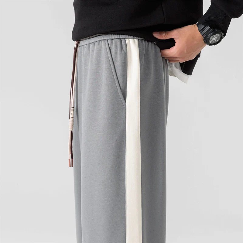 Men's Wide-Leg Sweatpants with Side Stripe – Relaxed Fit Joggers