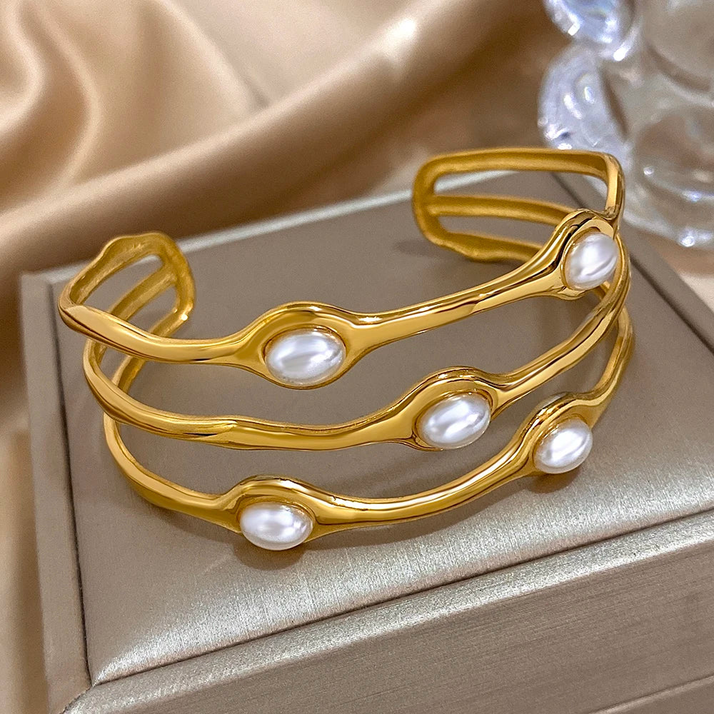 Elegant Lustre Bracelet for Stylish Accessory Lovers