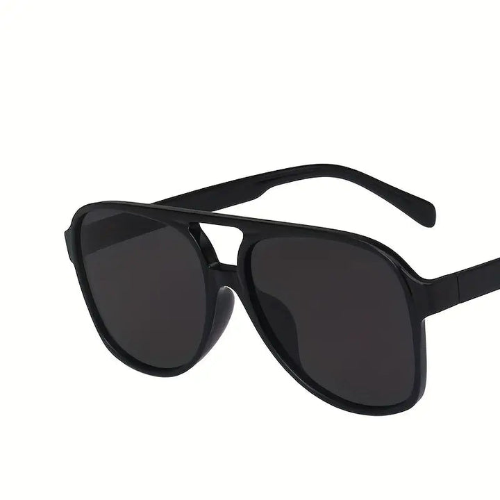 Women's Oversized Retro Sunglasses – Bold Plastic Design for Summer-The Yellow Prime