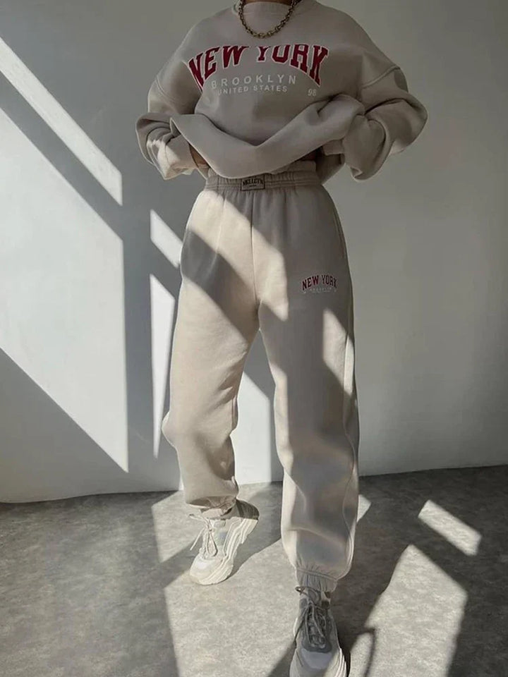 Men's Oversized Sweater and Jogger Set with New York Print