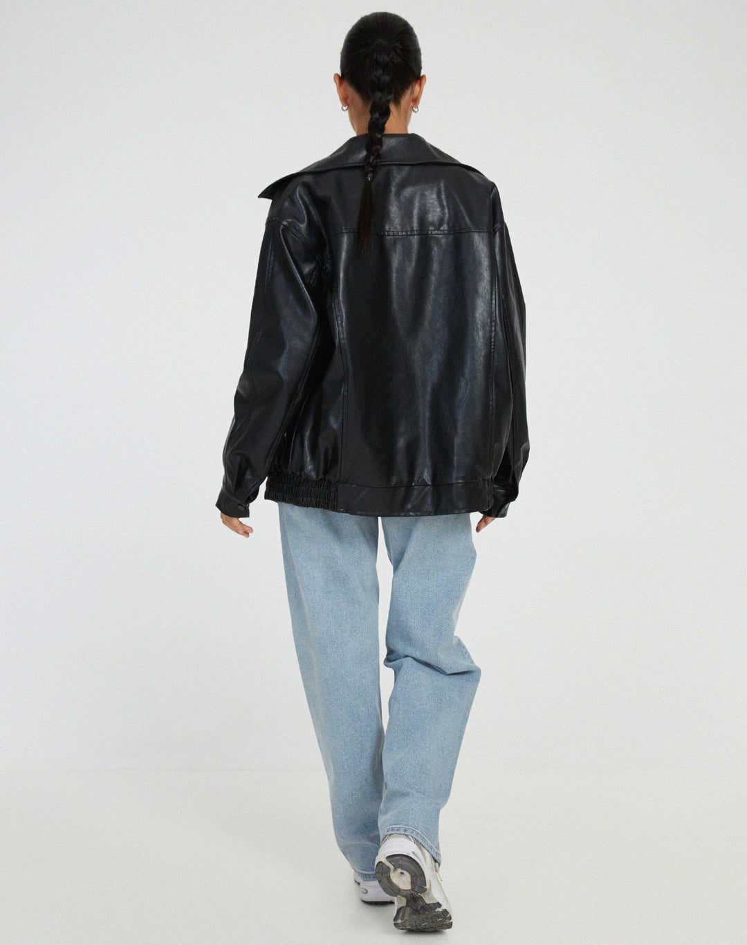 Women's Stylish Leather Jacket – Relaxed Fit with Lapel Collar