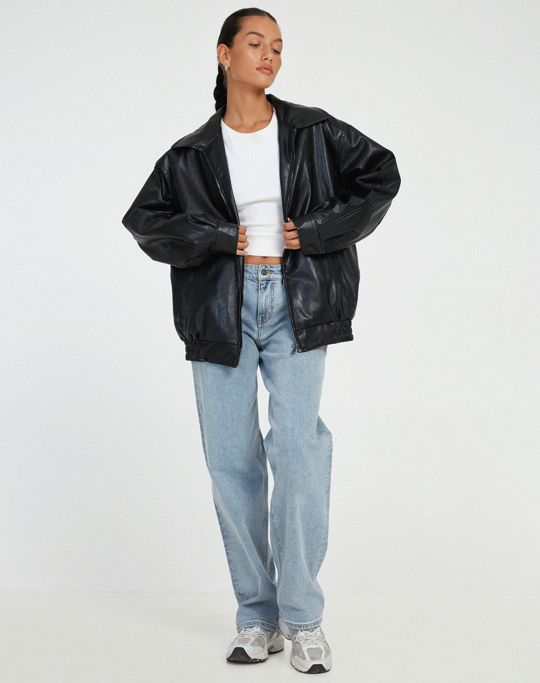 Women's Stylish Leather Jacket – Relaxed Fit with Lapel Collar