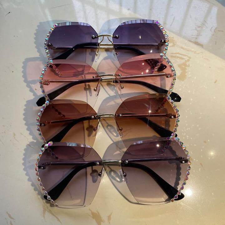 Women's Oversized Lightweight Sunglasses – Modern Design for Summer-The Yellow Prime