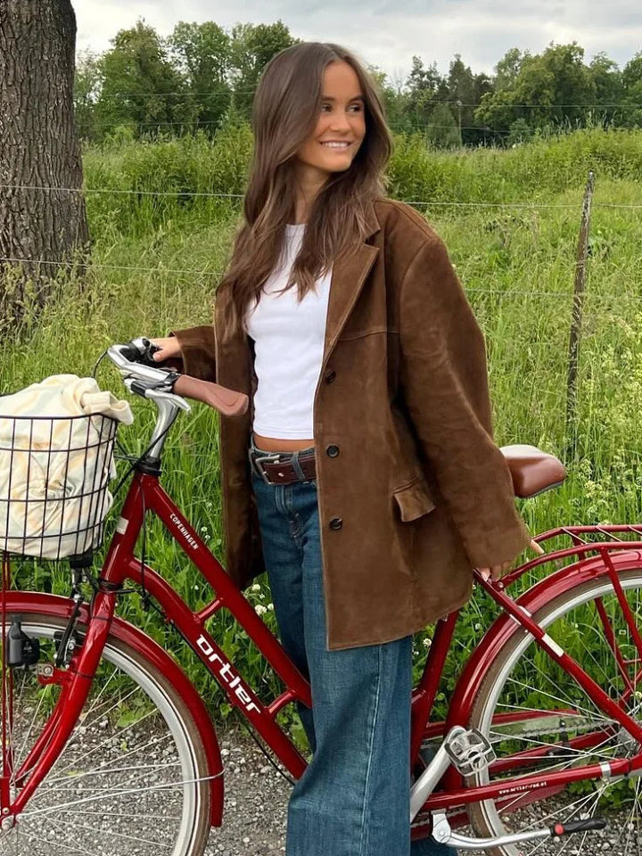 Chaqueta reversible para mujer: diseño elegante con prácticos bolsillos